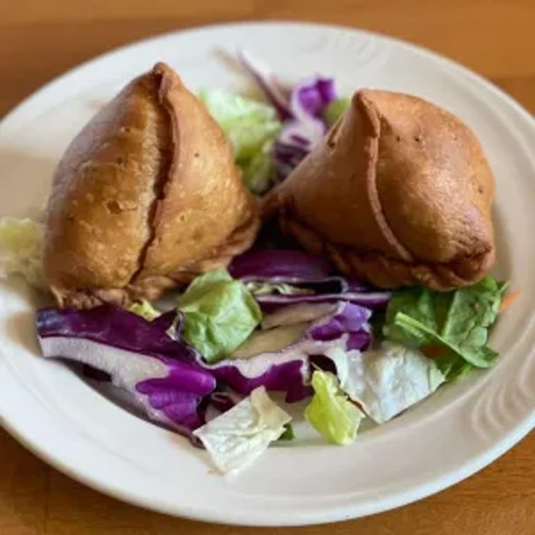Samosa: A Flavorful Indian Appetizer